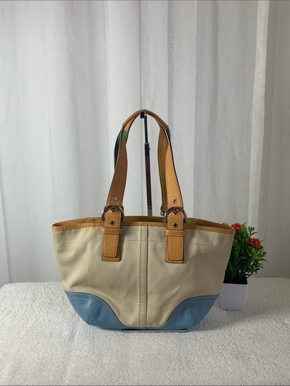 GUC Coach Vintage Hamptons Canvas Tote
